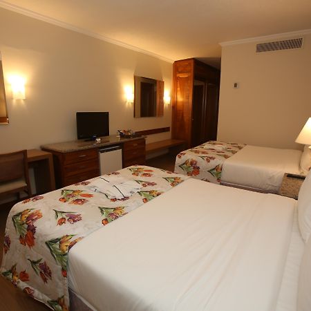 Mabu Thermas Grand Resort Foz do Iguaçu Exterior foto A room at the hotel