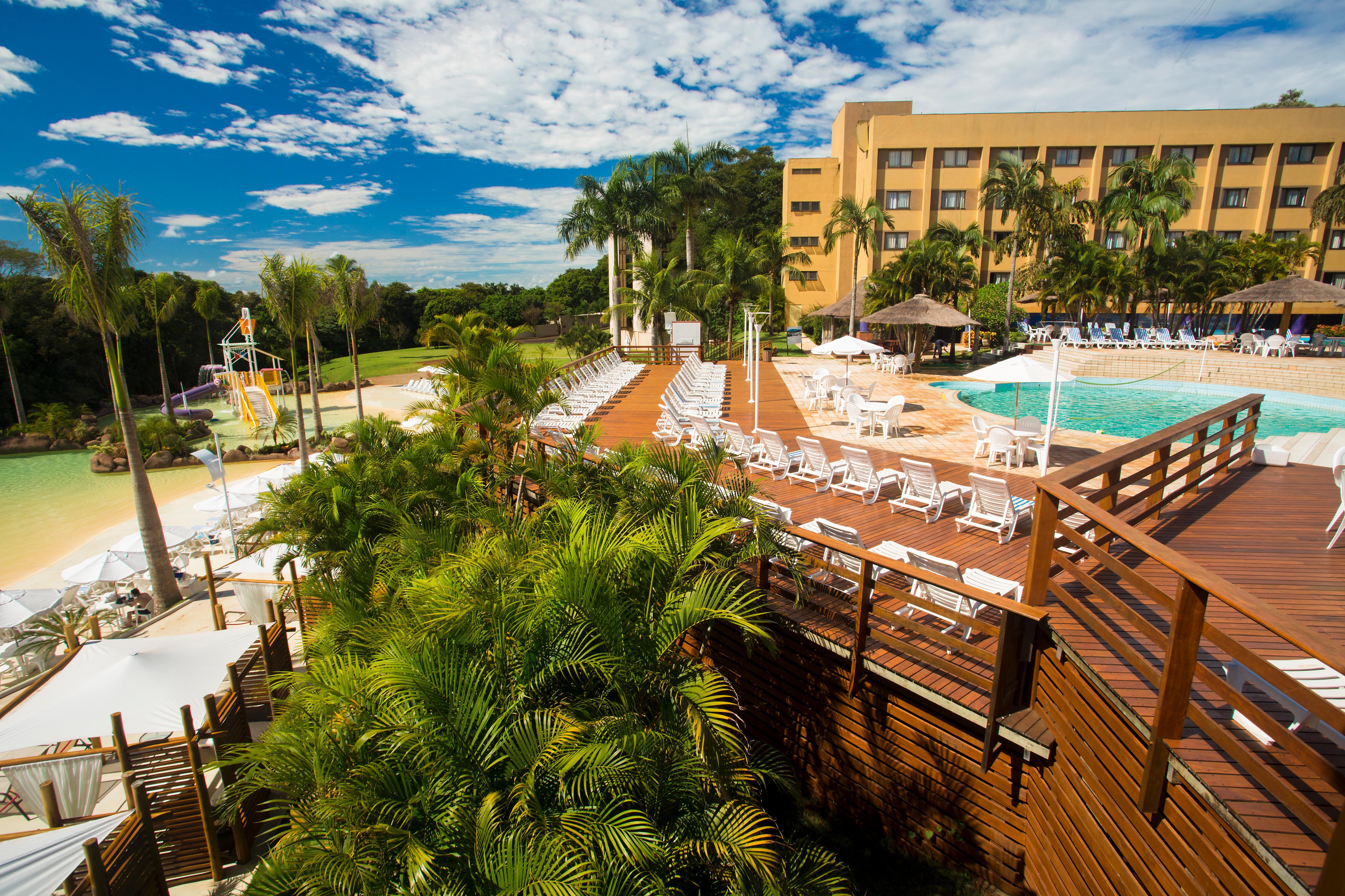 Mabu Thermas Grand Resort Foz do Iguaçu Exterior foto The hotel's pool